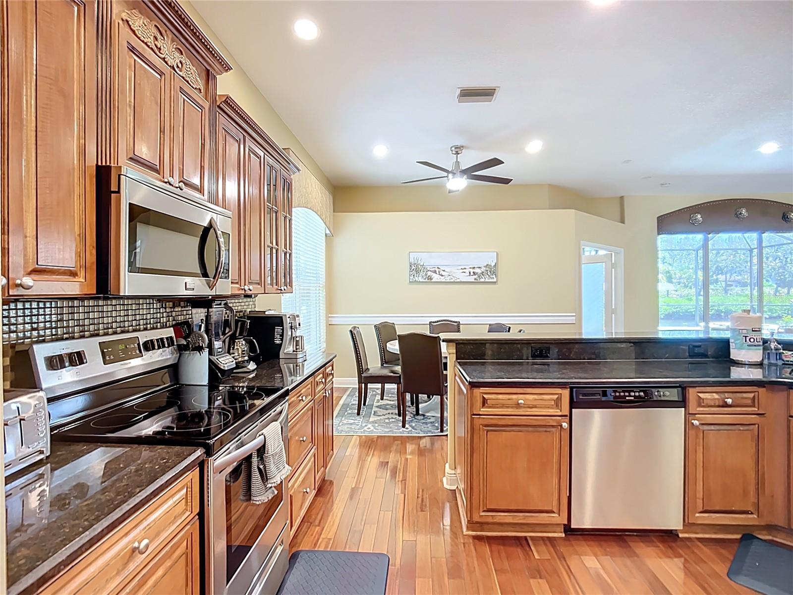 Image 31 of 85 For 4007 4th Avenue Ne