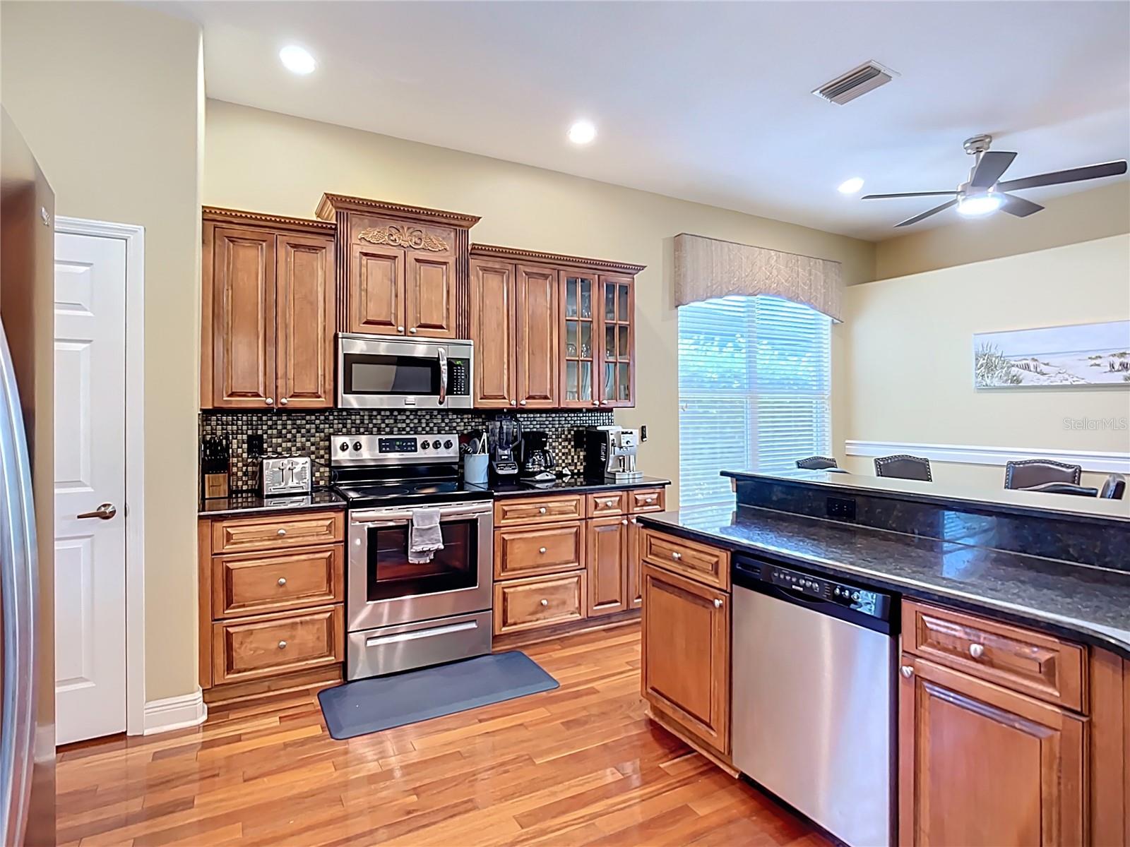 Image 35 of 85 For 4007 4th Avenue Ne