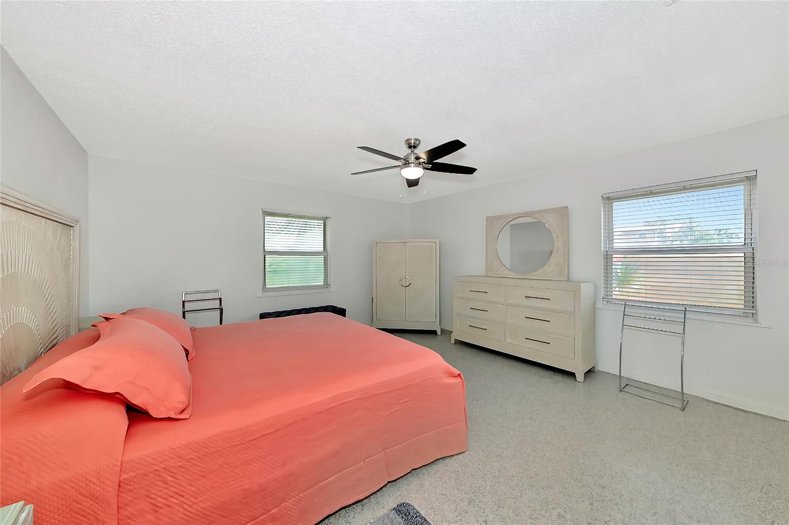 Image 18 of 76 For 2306 41st Street E