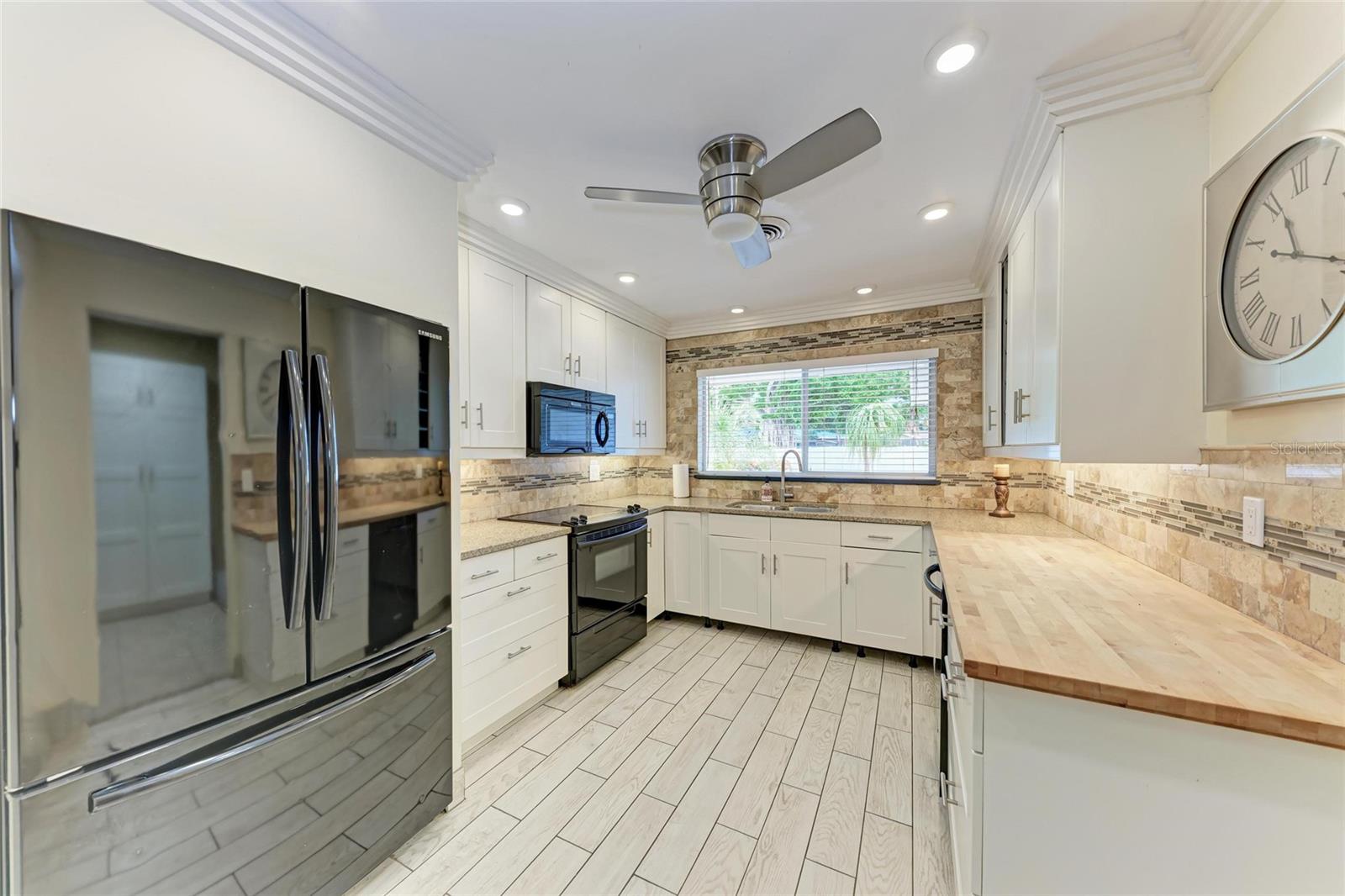 Image 11 of 55 For 2705 Brink Avenue