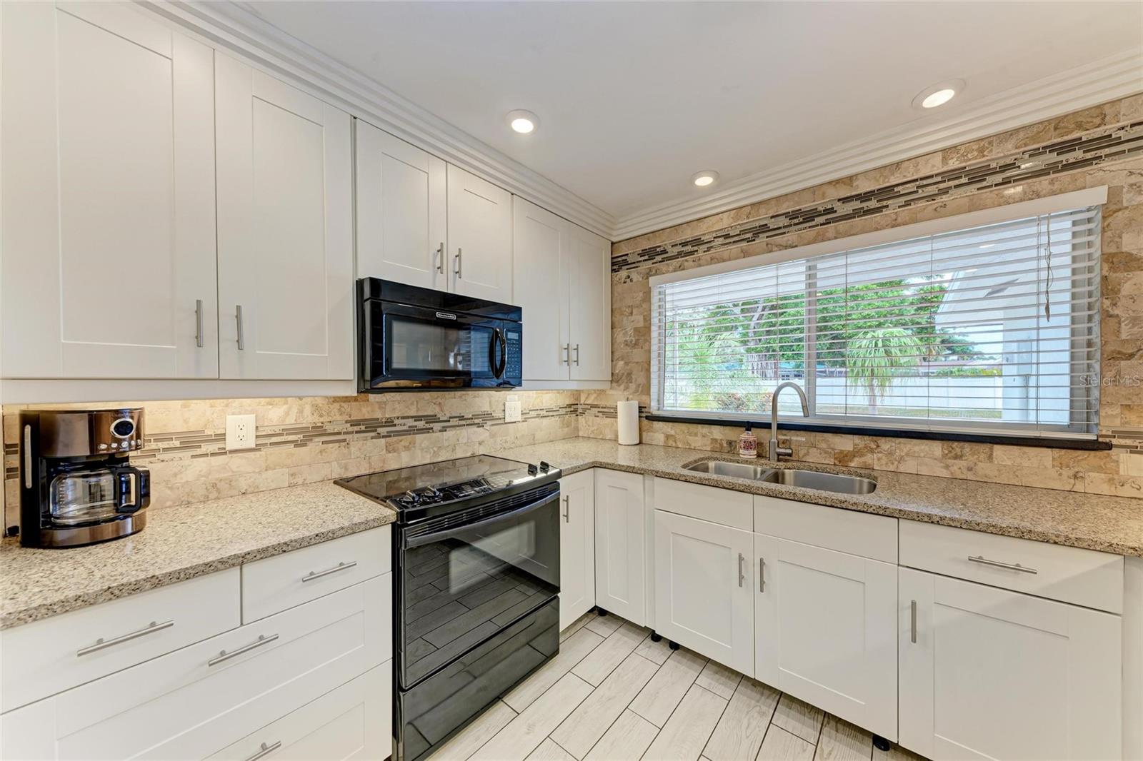 Image 12 of 55 For 2705 Brink Avenue