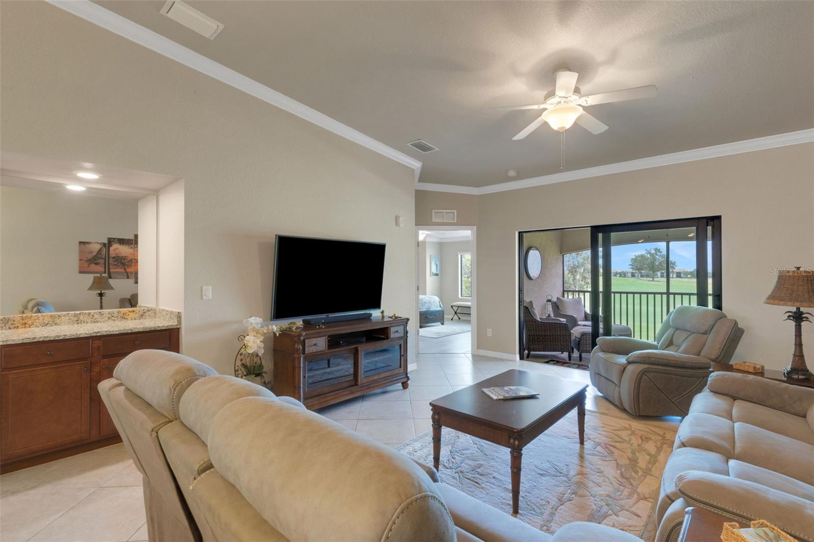 Image 23 of 73 For 5518 Palmer Circle 201
