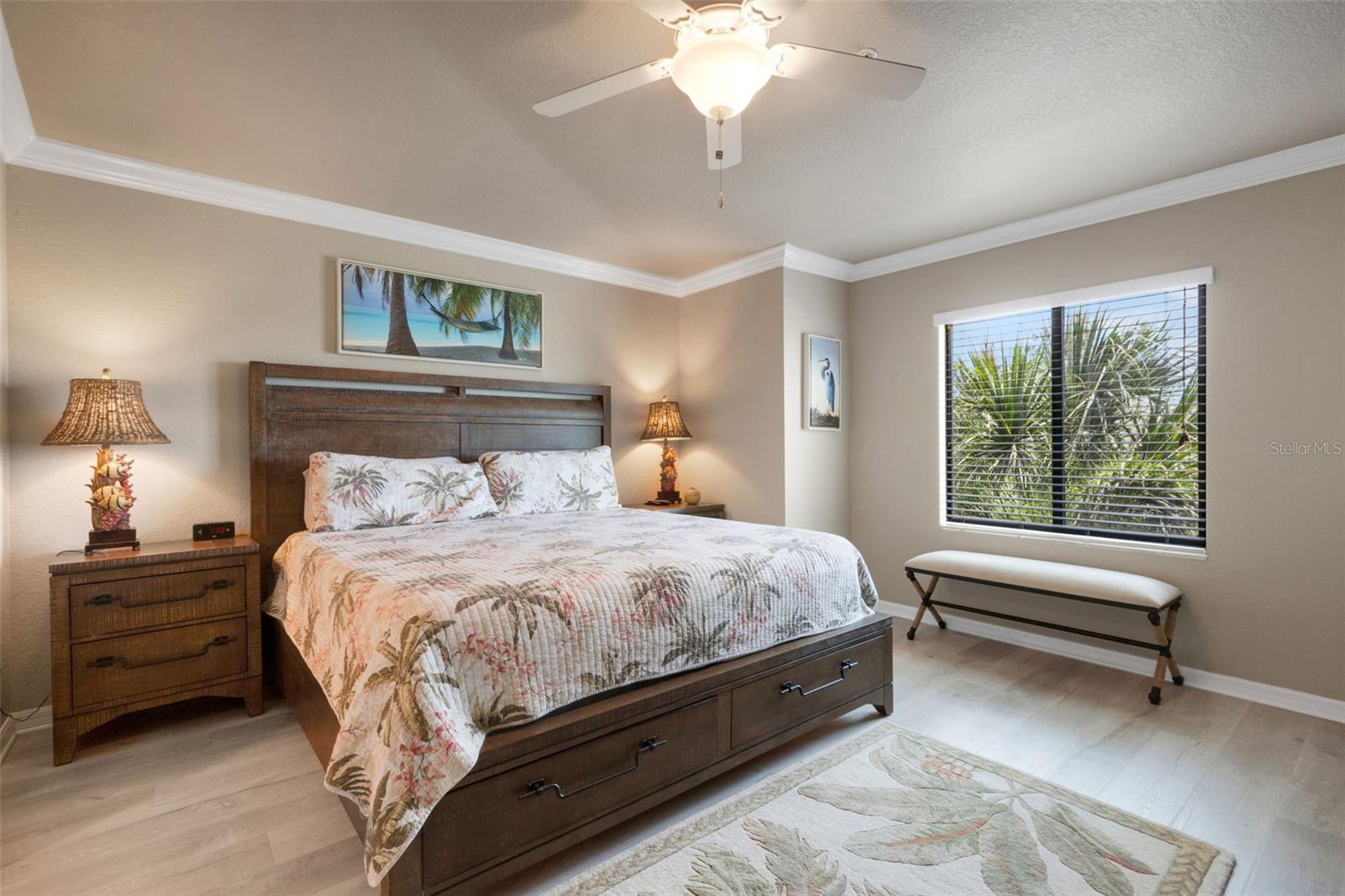 Image 32 of 73 For 5518 Palmer Circle 201
