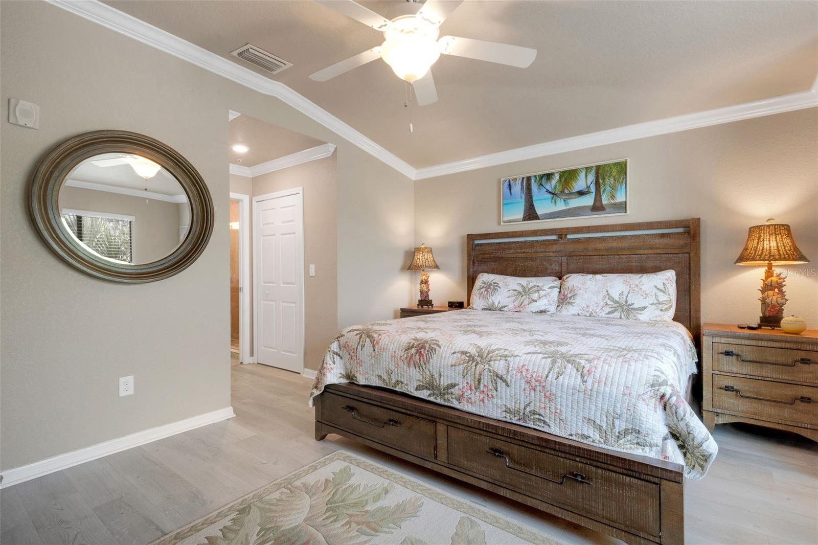 Image 33 of 73 For 5518 Palmer Circle 201