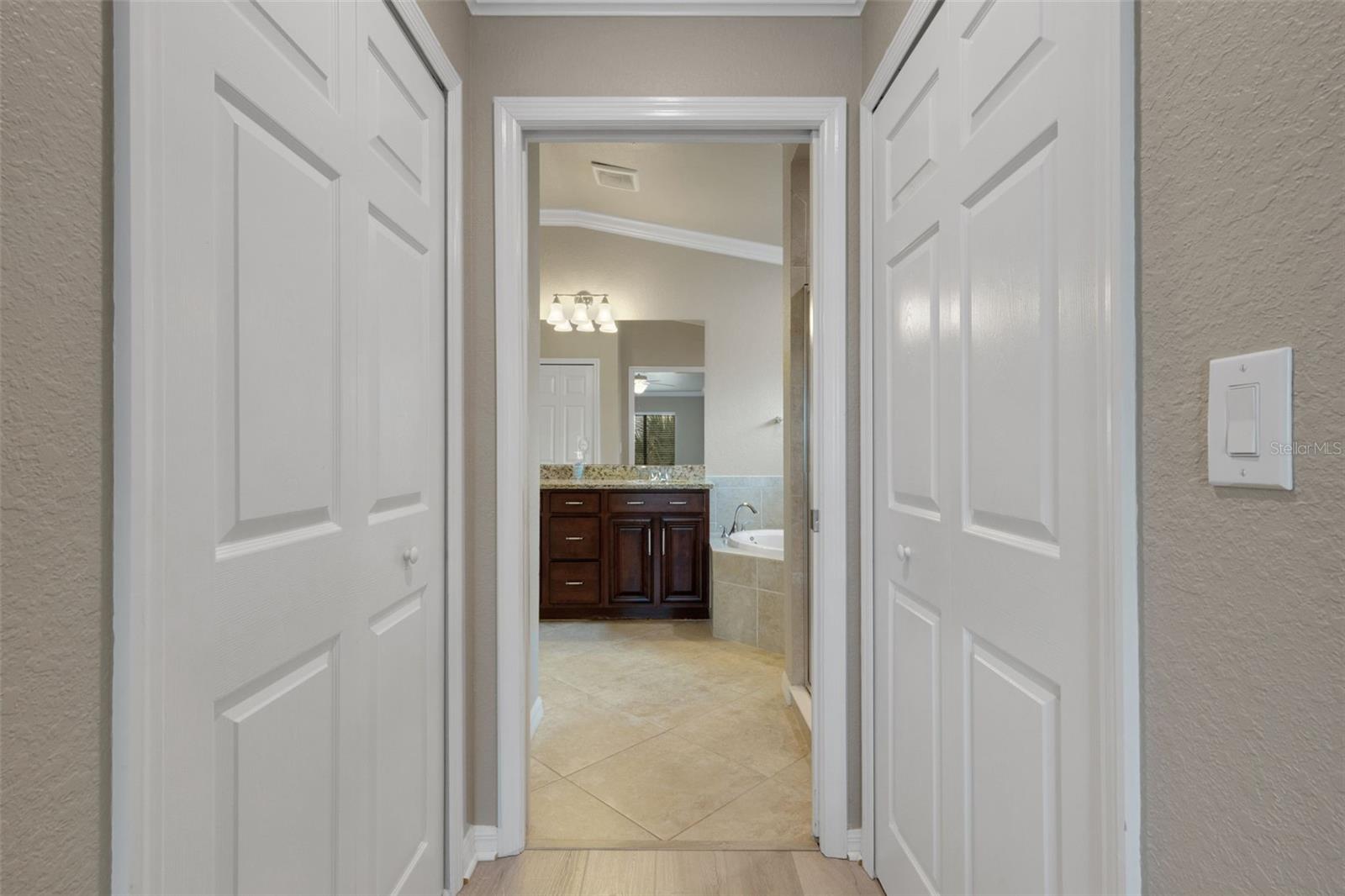 Image 37 of 73 For 5518 Palmer Circle 201