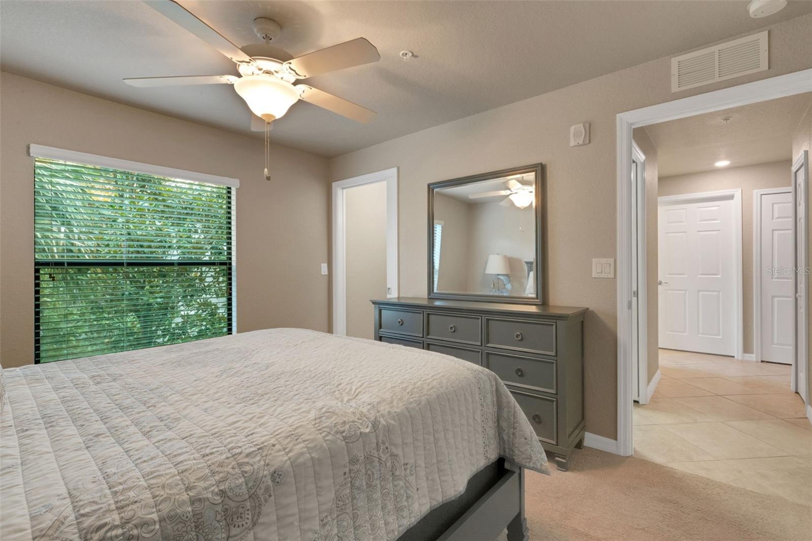 Image 41 of 73 For 5518 Palmer Circle 201