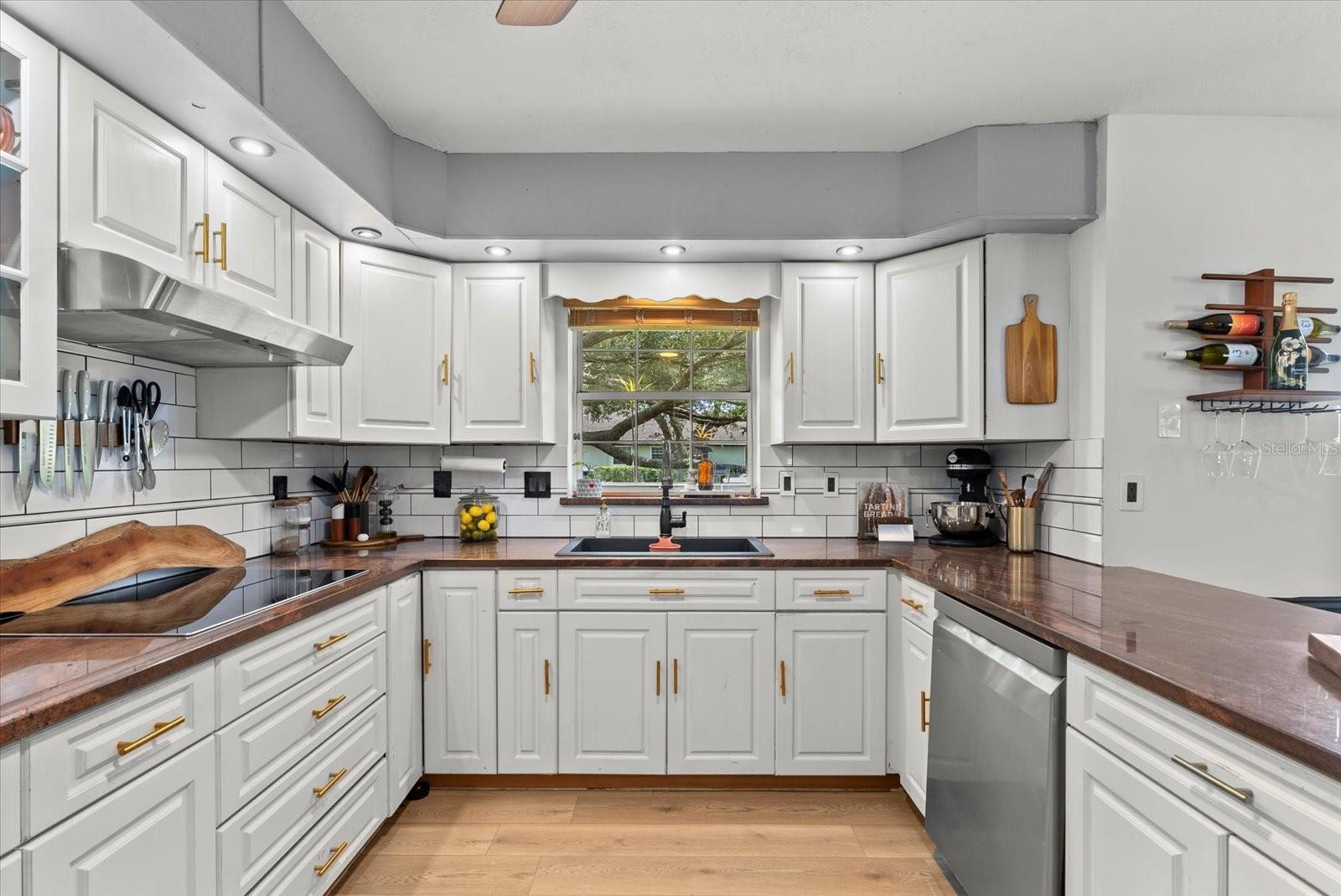 Image 10 of 38 For 3405 Wilderness Boulevard W