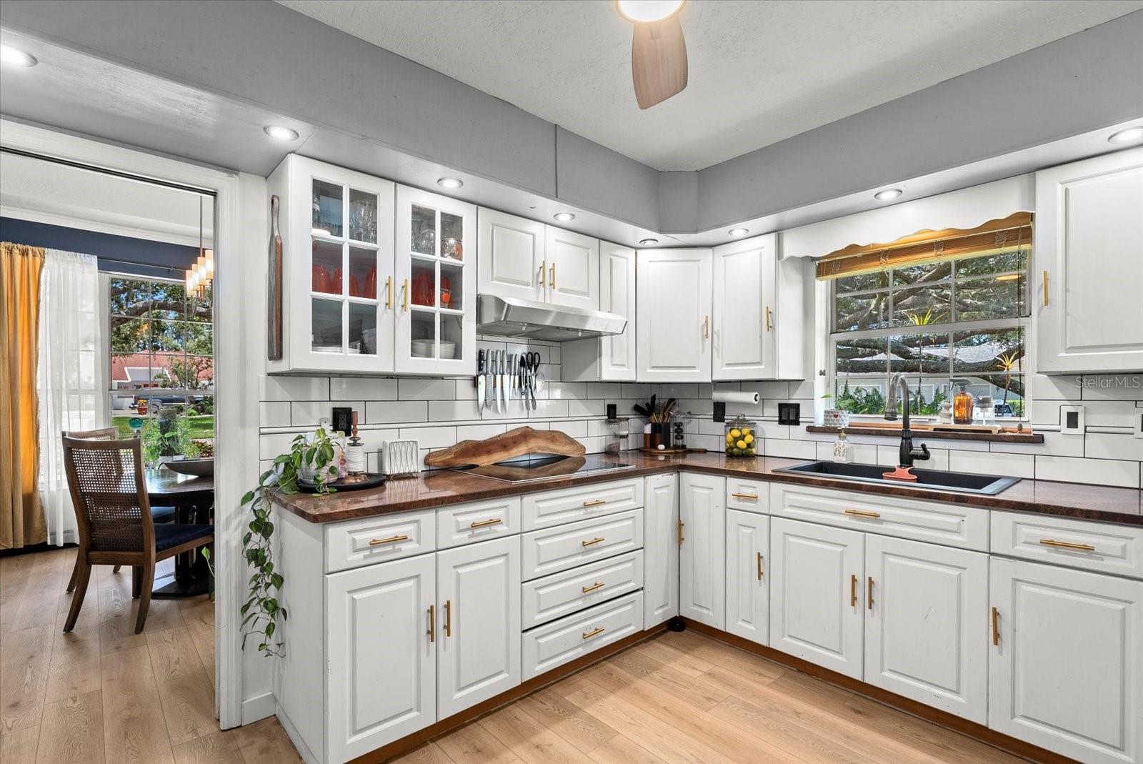 Image 11 of 38 For 3405 Wilderness Boulevard W