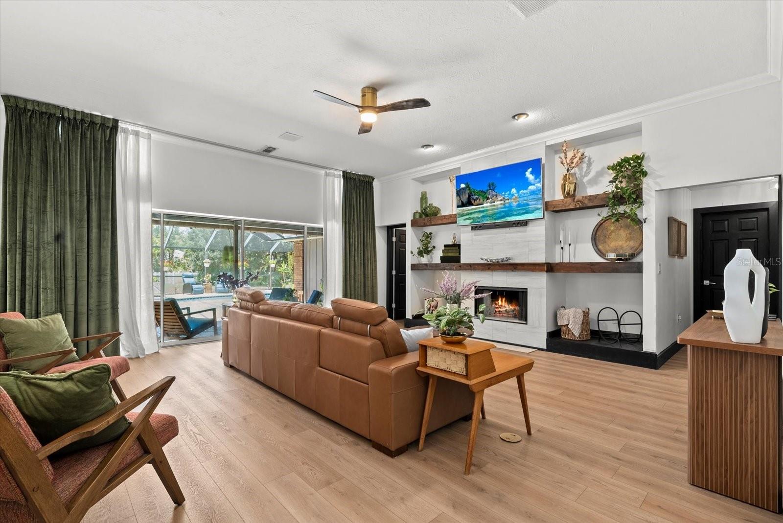 Image 4 of 38 For 3405 Wilderness Boulevard W