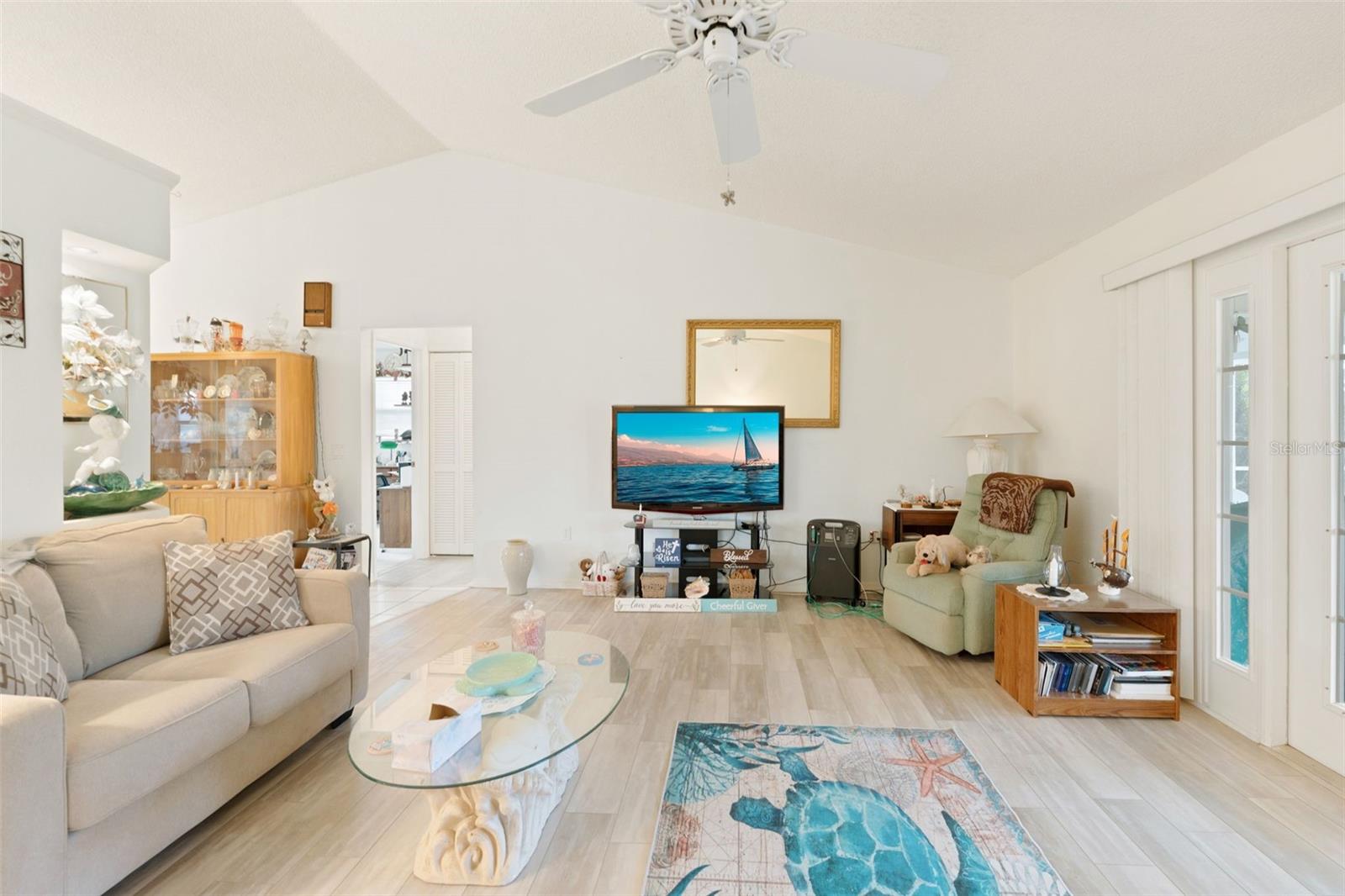 Image 12 of 40 For 7235 Sunnybrook Boulevard