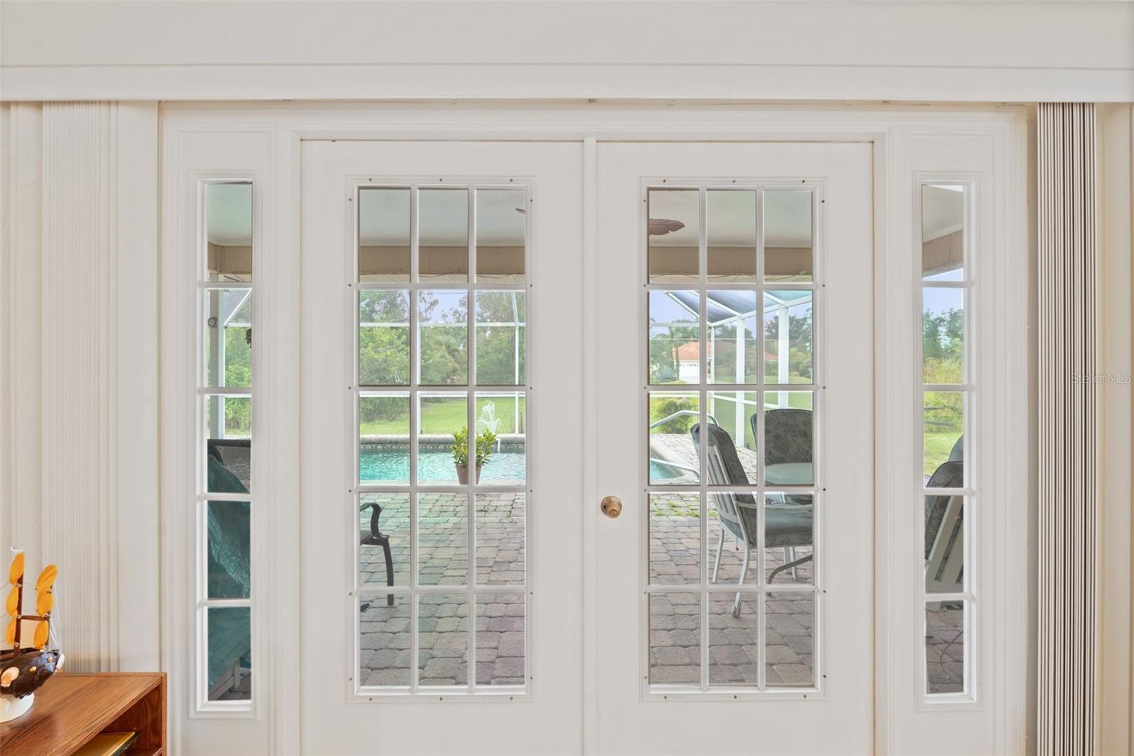 Image 13 of 40 For 7235 Sunnybrook Boulevard