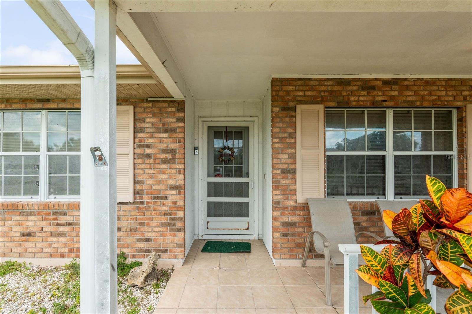 Image 3 of 40 For 7235 Sunnybrook Boulevard
