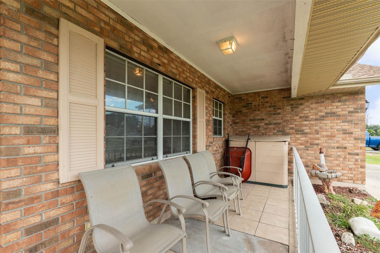 Image 4 of 40 For 7235 Sunnybrook Boulevard