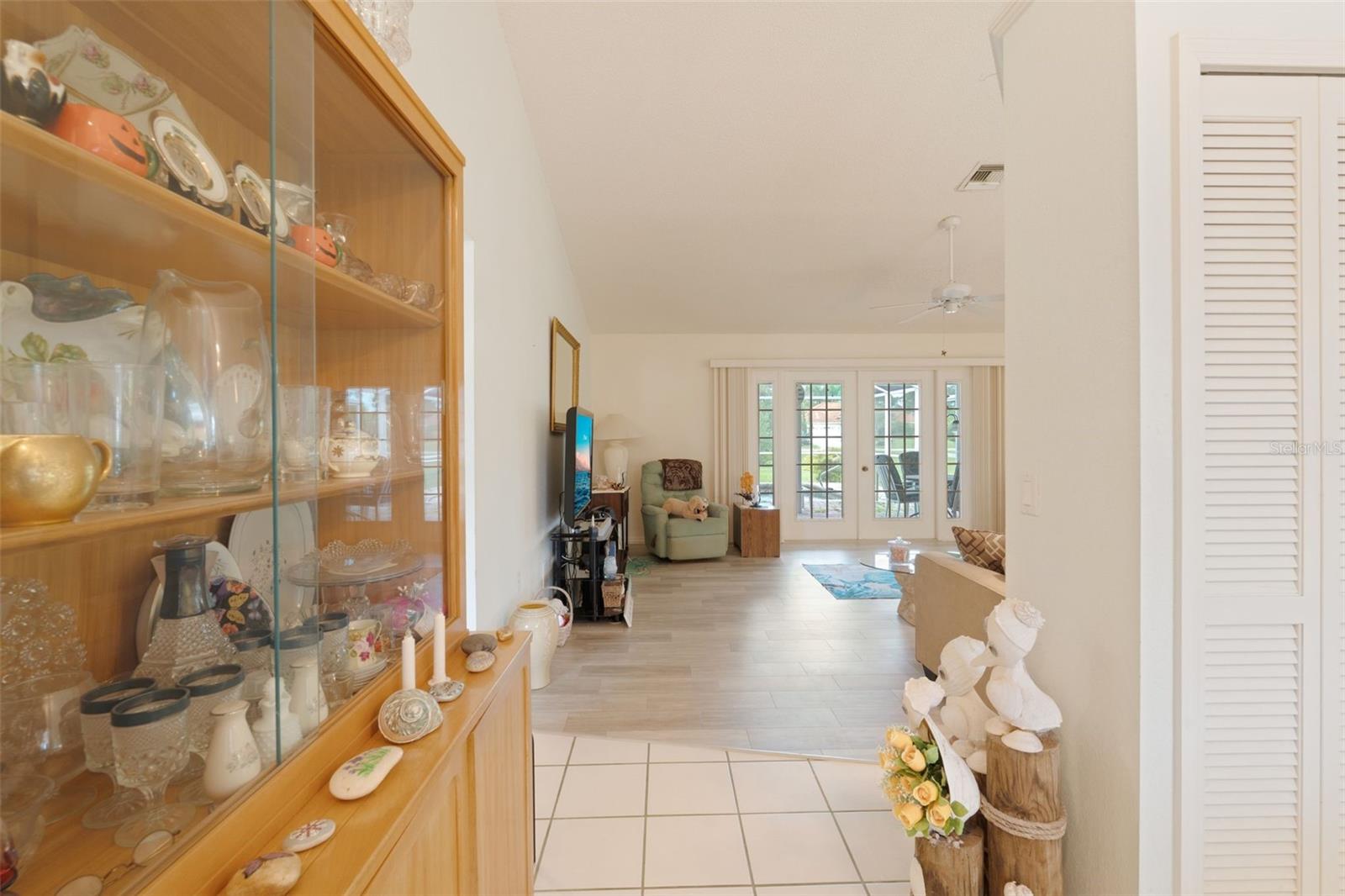 Image 5 of 40 For 7235 Sunnybrook Boulevard