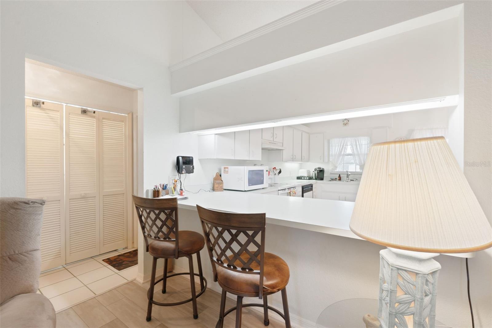 Image 8 of 40 For 7235 Sunnybrook Boulevard