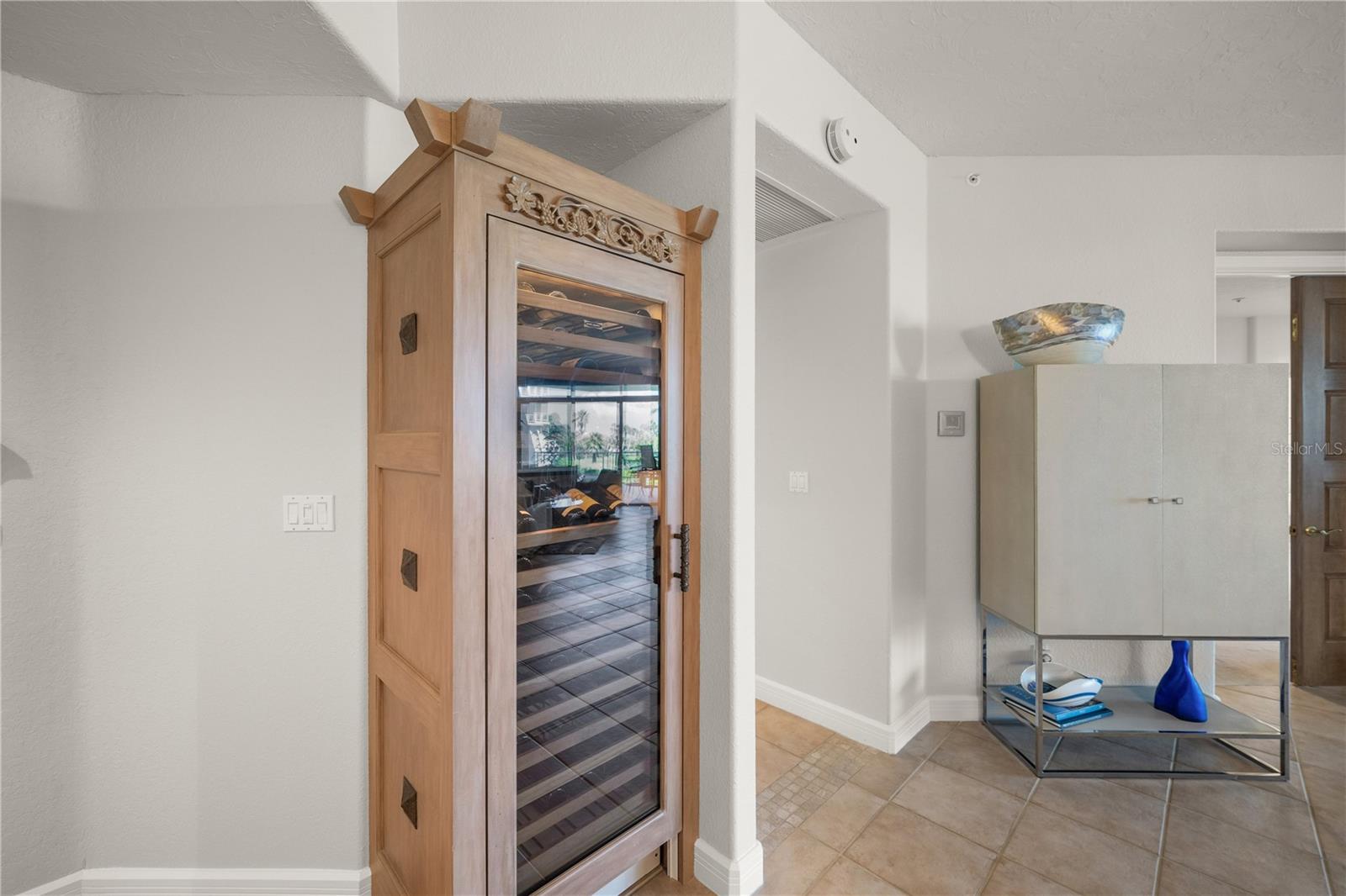 Image 10 of 62 For 2165 Gulf Of Mexico Drive 114