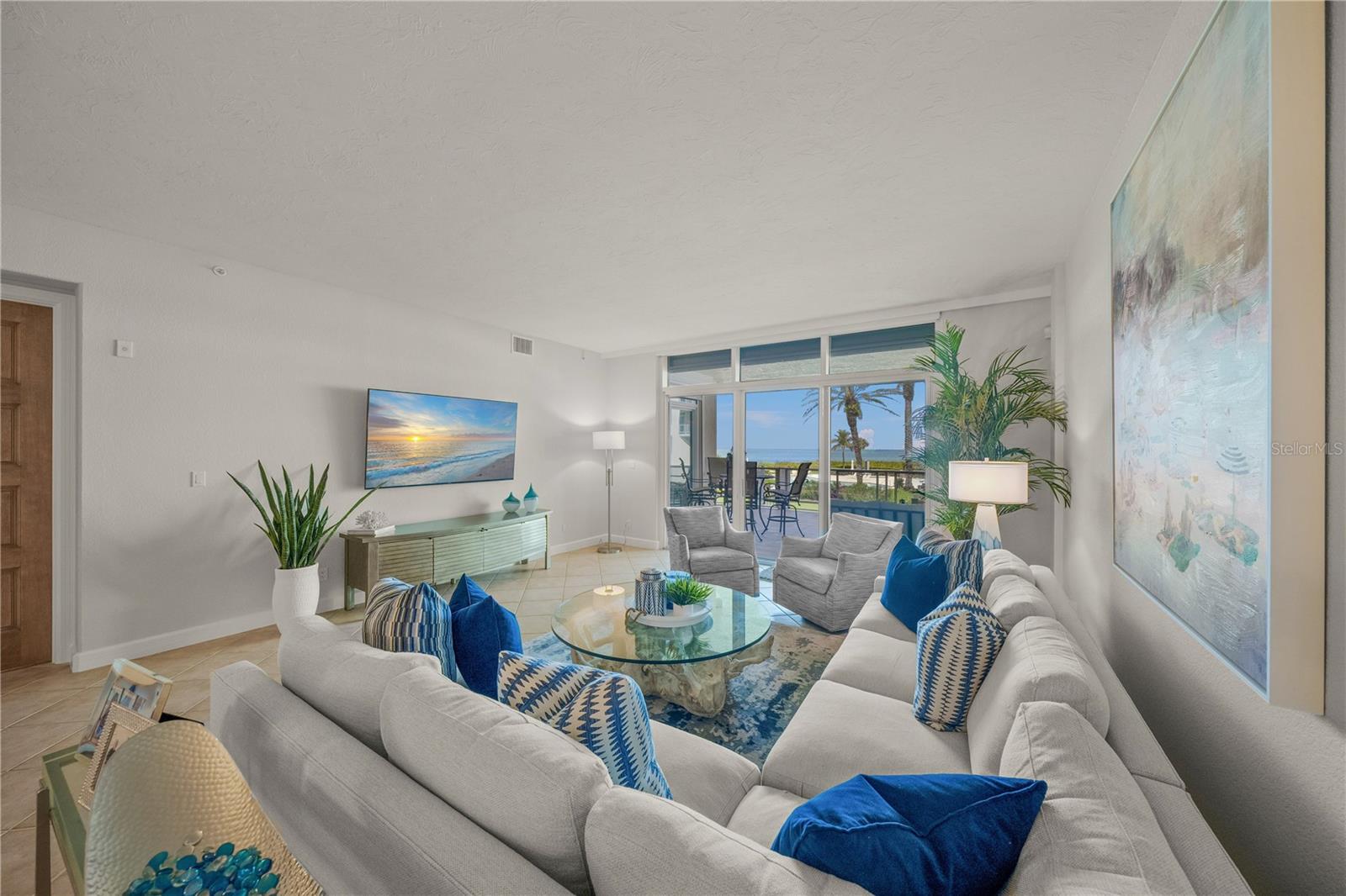 Image 18 of 62 For 2165 Gulf Of Mexico Drive 114