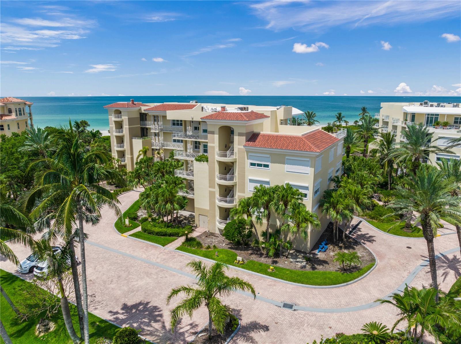Image 2 of 62 For 2165 Gulf Of Mexico Drive 114