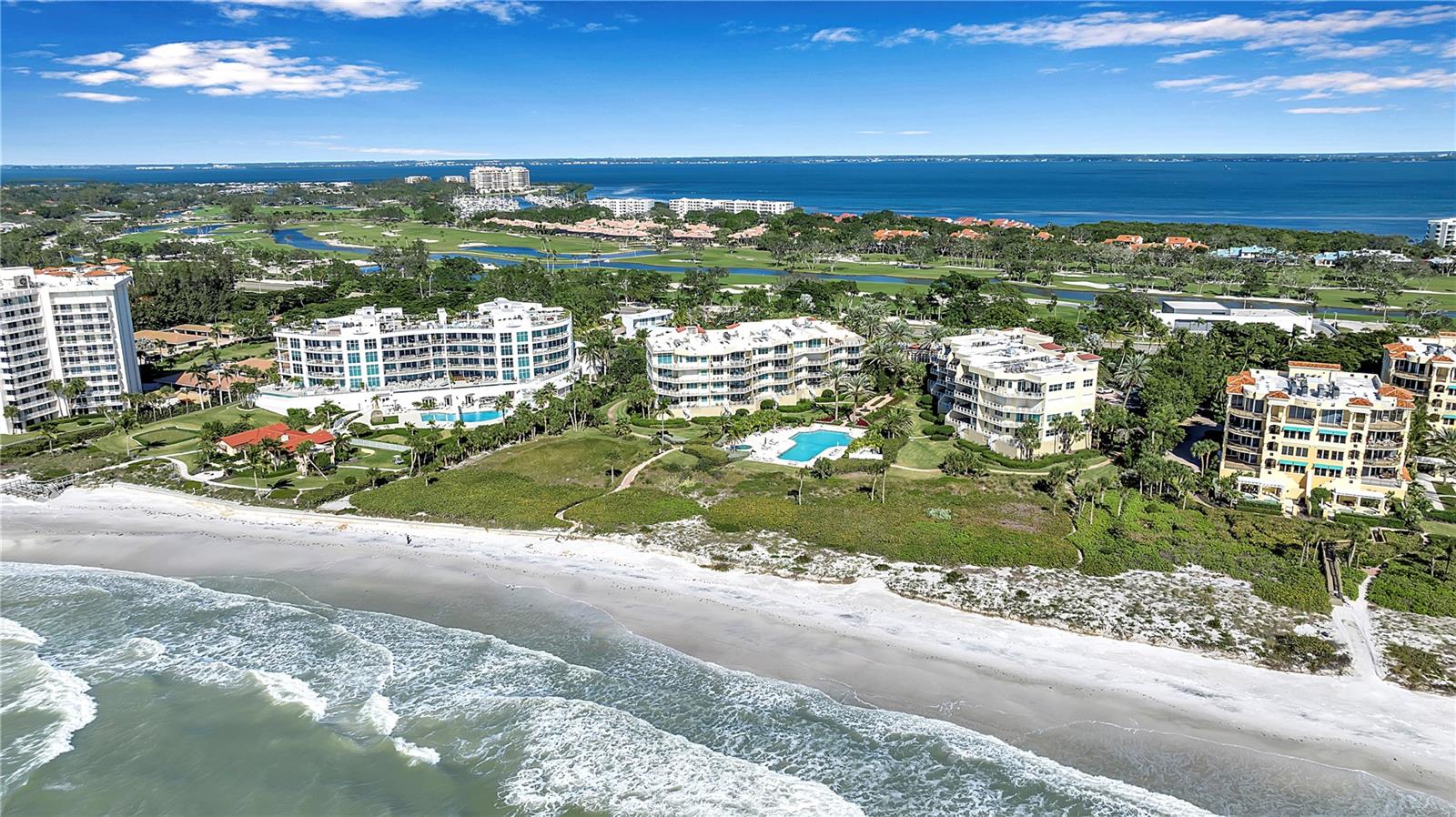 Image 4 of 62 For 2165 Gulf Of Mexico Drive 114