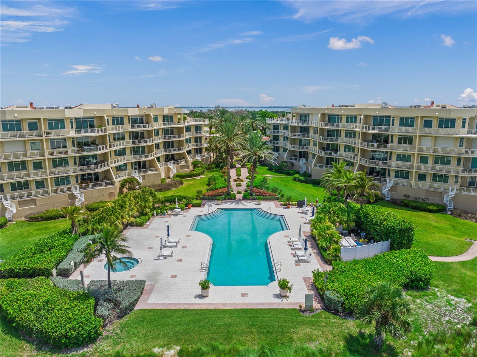 Image 42 of 62 For 2165 Gulf Of Mexico Drive 114