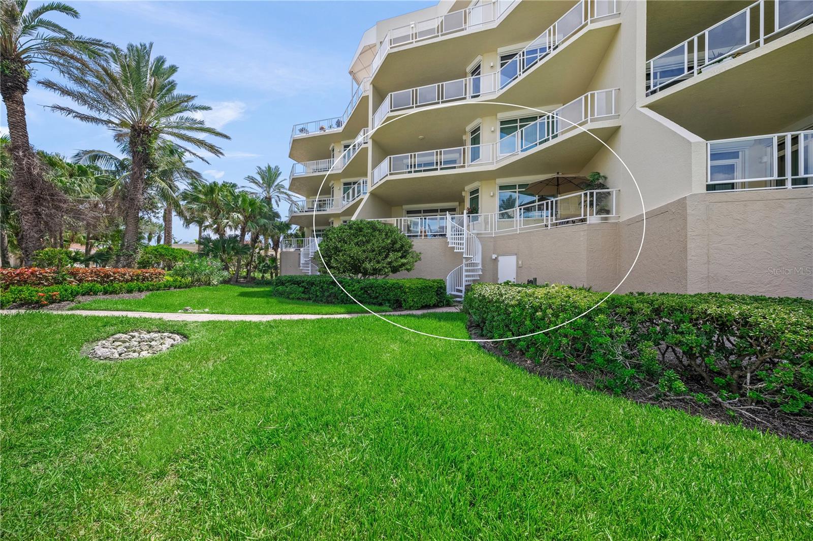 Image 8 of 62 For 2165 Gulf Of Mexico Drive 114