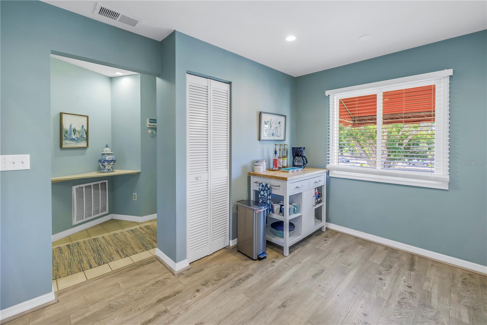 Image 10 of 57 For 6101 34th Street W 19h