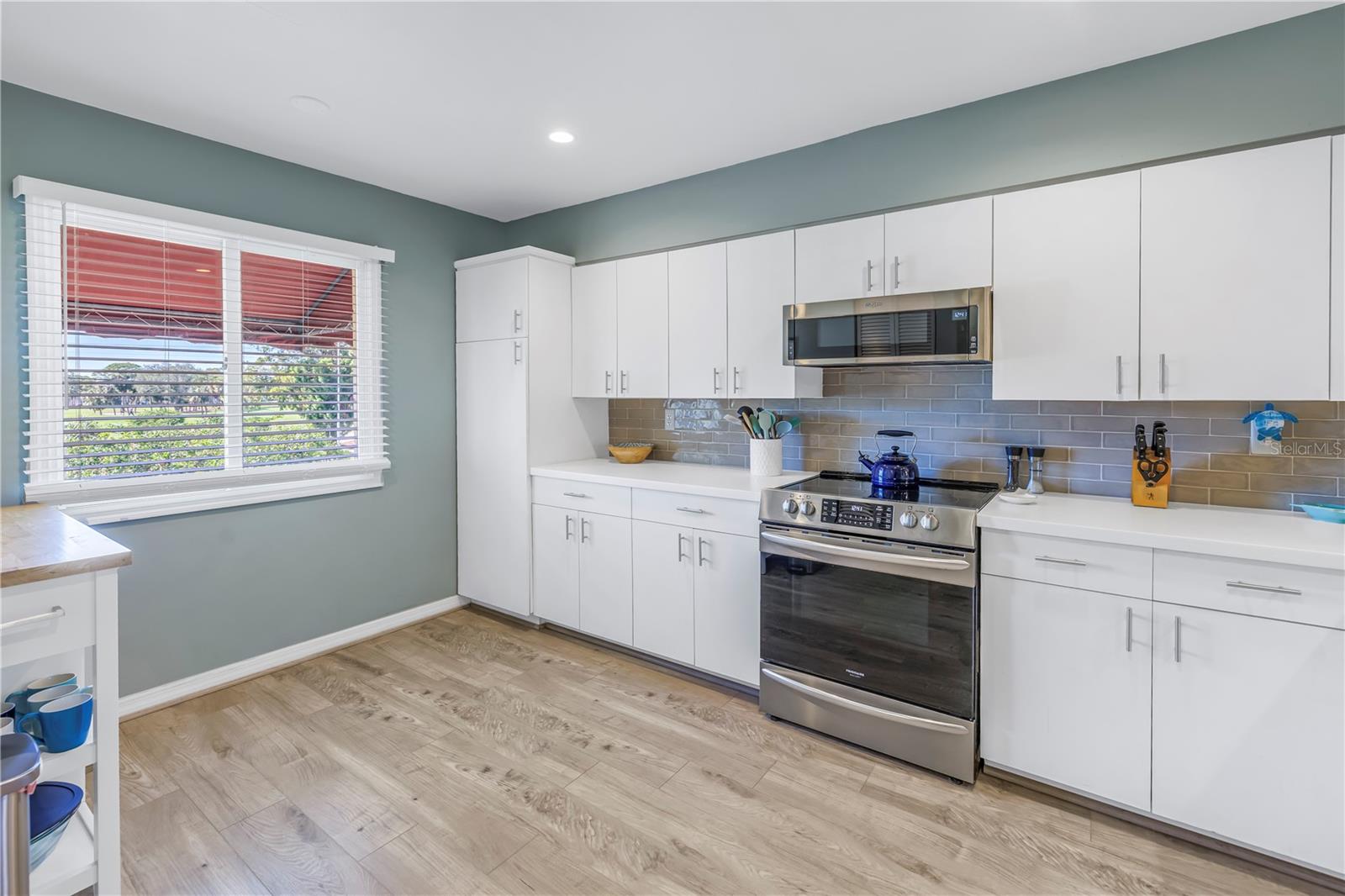 Image 8 of 57 For 6101 34th Street W 19h