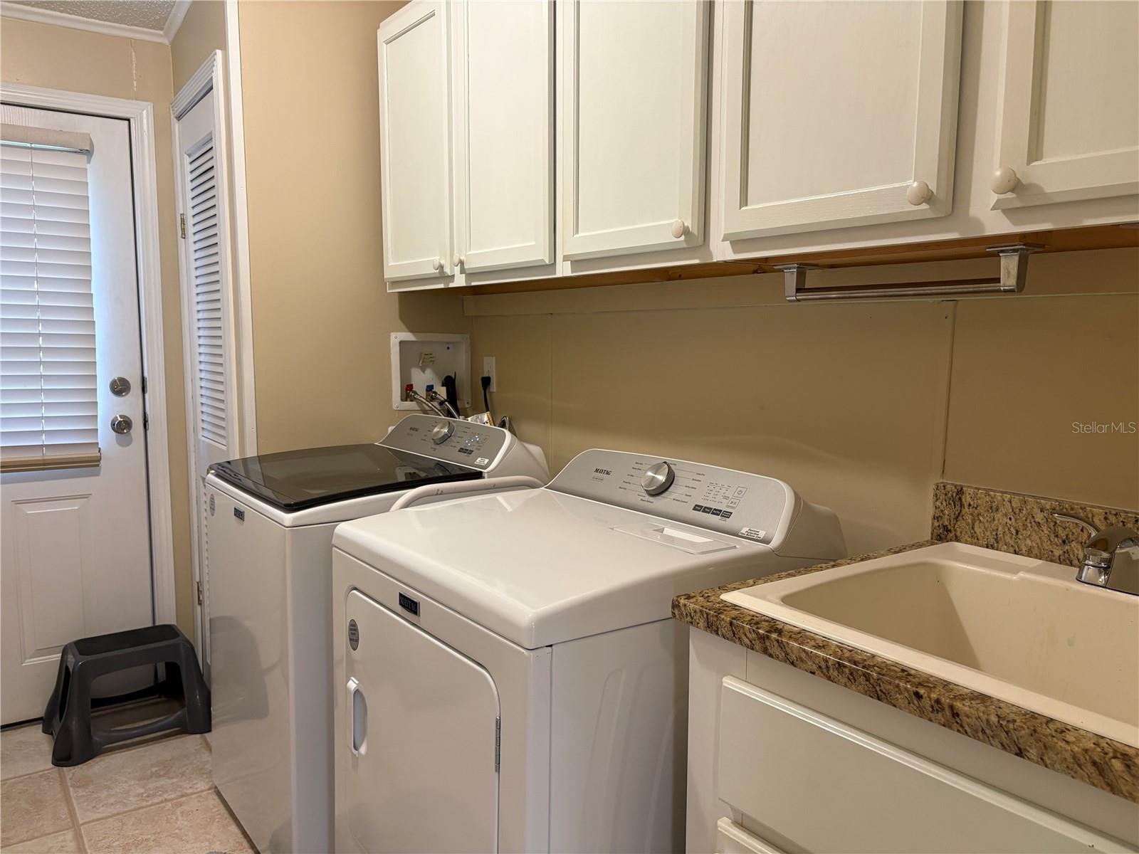 Image 27 of 44 For 5707 45th Street E 211