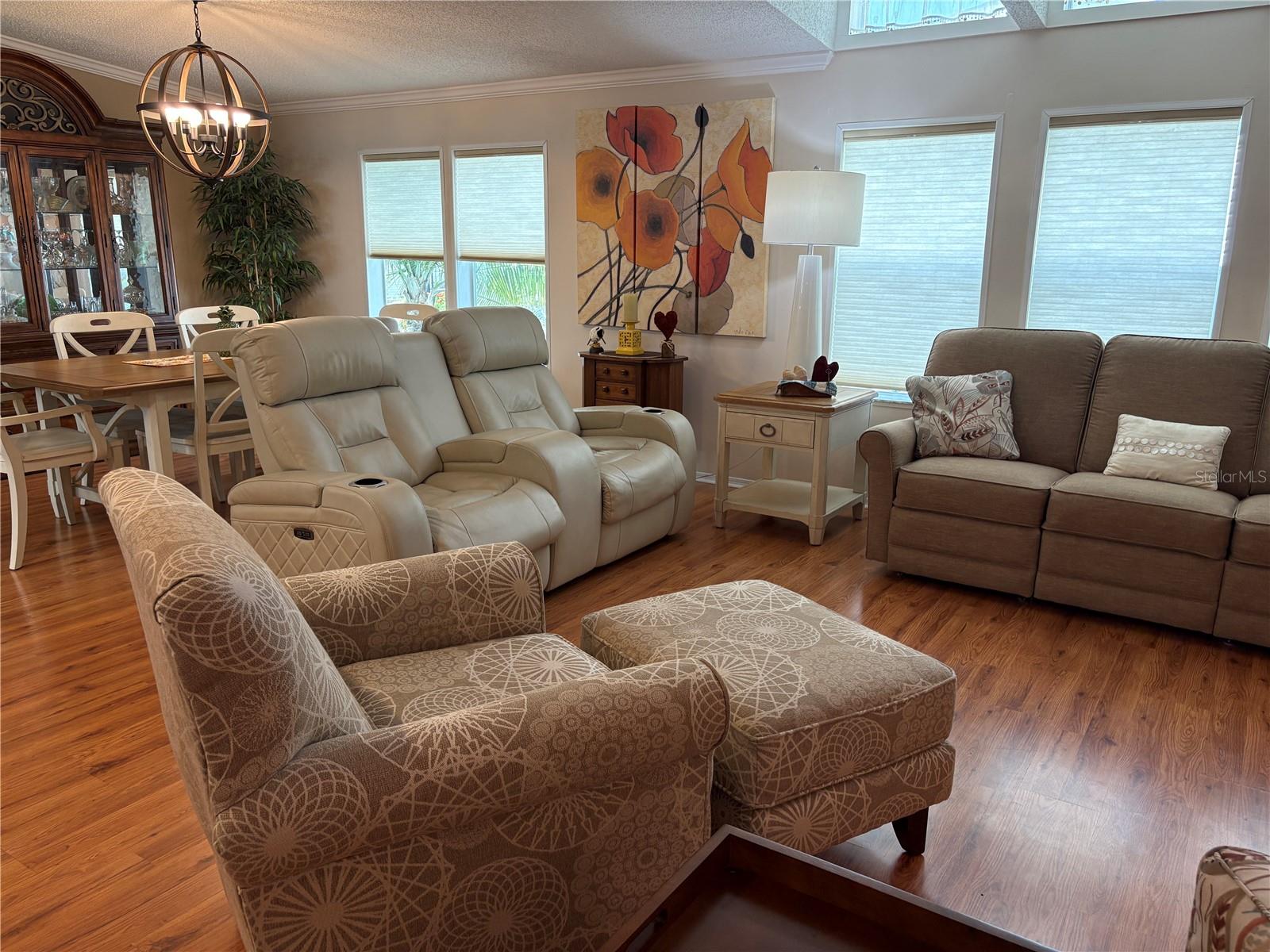 Image 7 of 44 For 5707 45th Street E 211