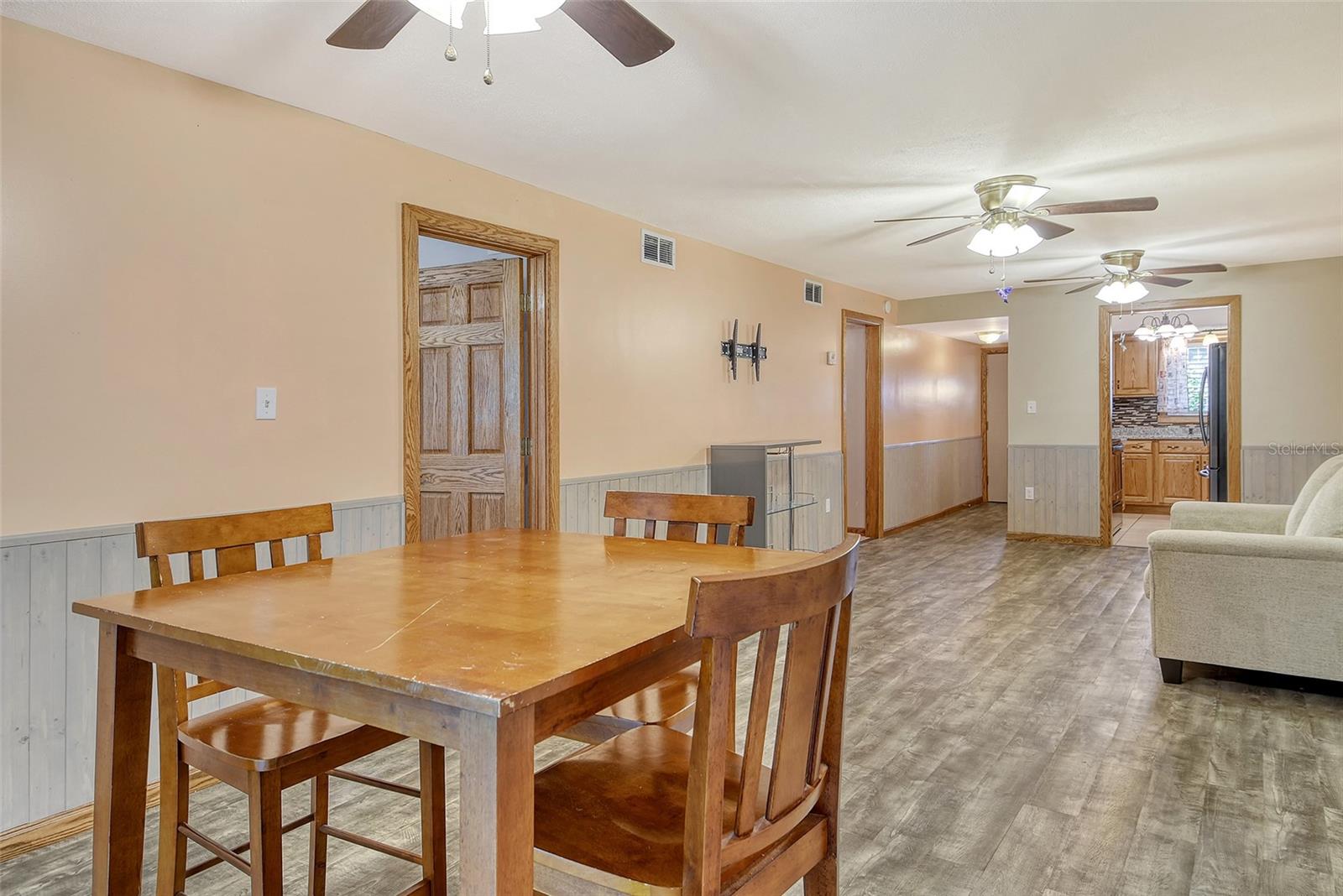 Image 16 of 64 For 4130 Heron Way B-115