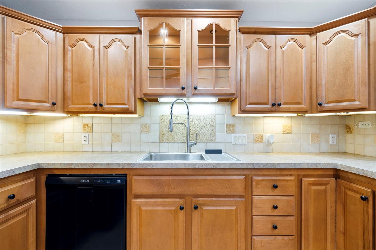 Image 13 of 56 For 8006 Oak Drive