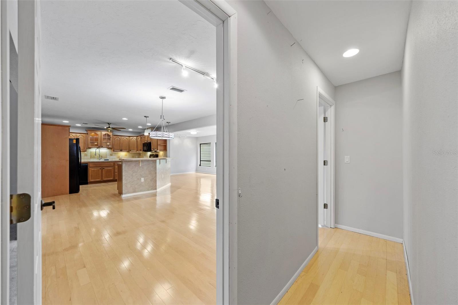 Image 18 of 56 For 8006 Oak Drive