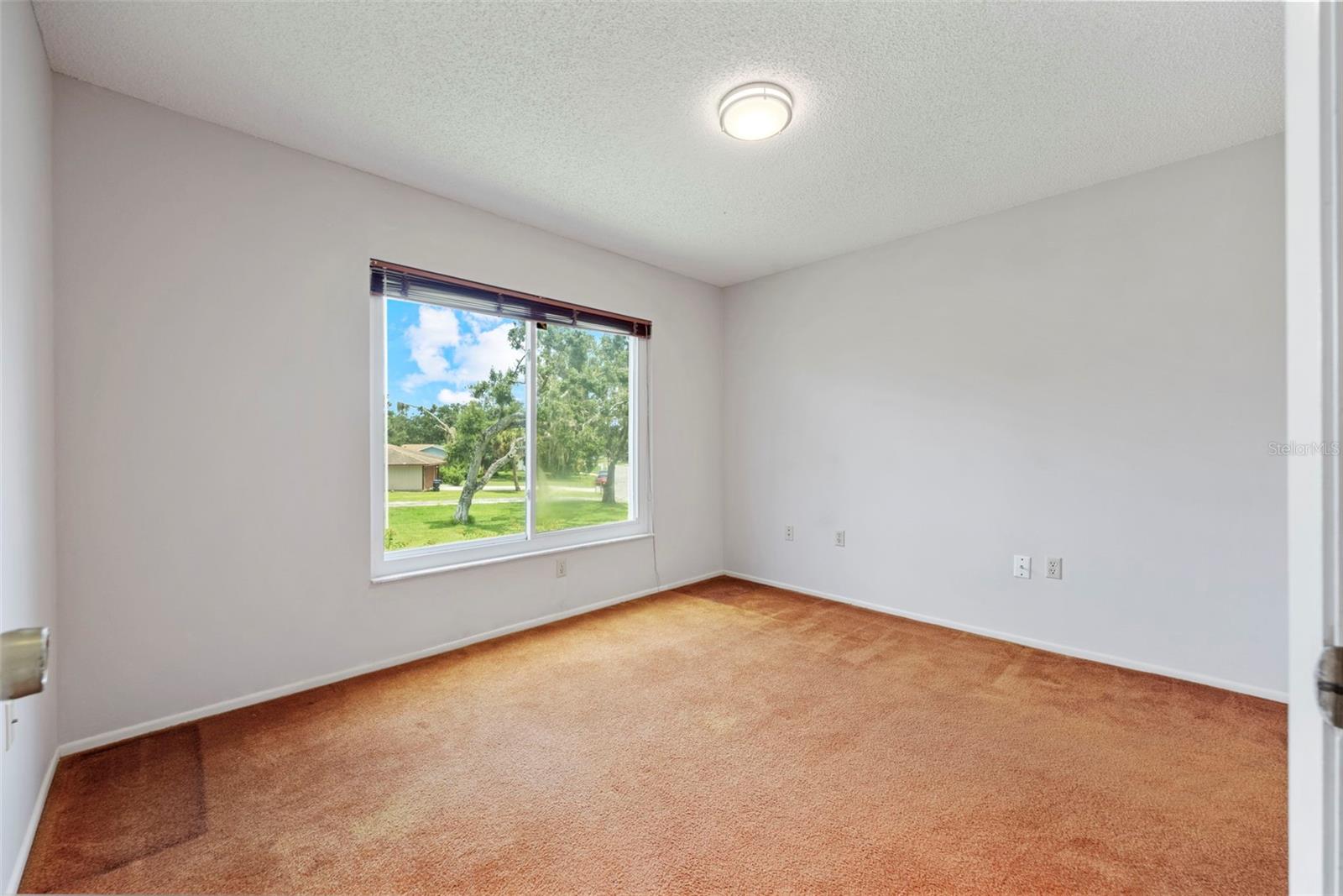 Image 28 of 56 For 8006 Oak Drive