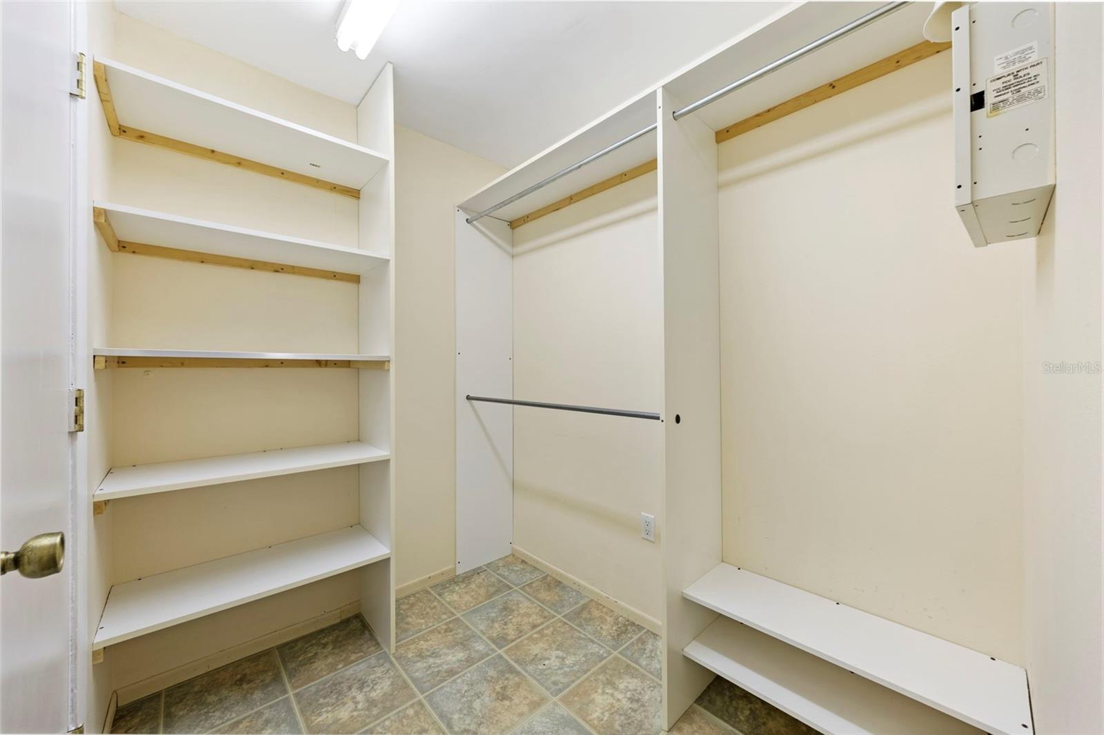 Image 30 of 56 For 8006 Oak Drive