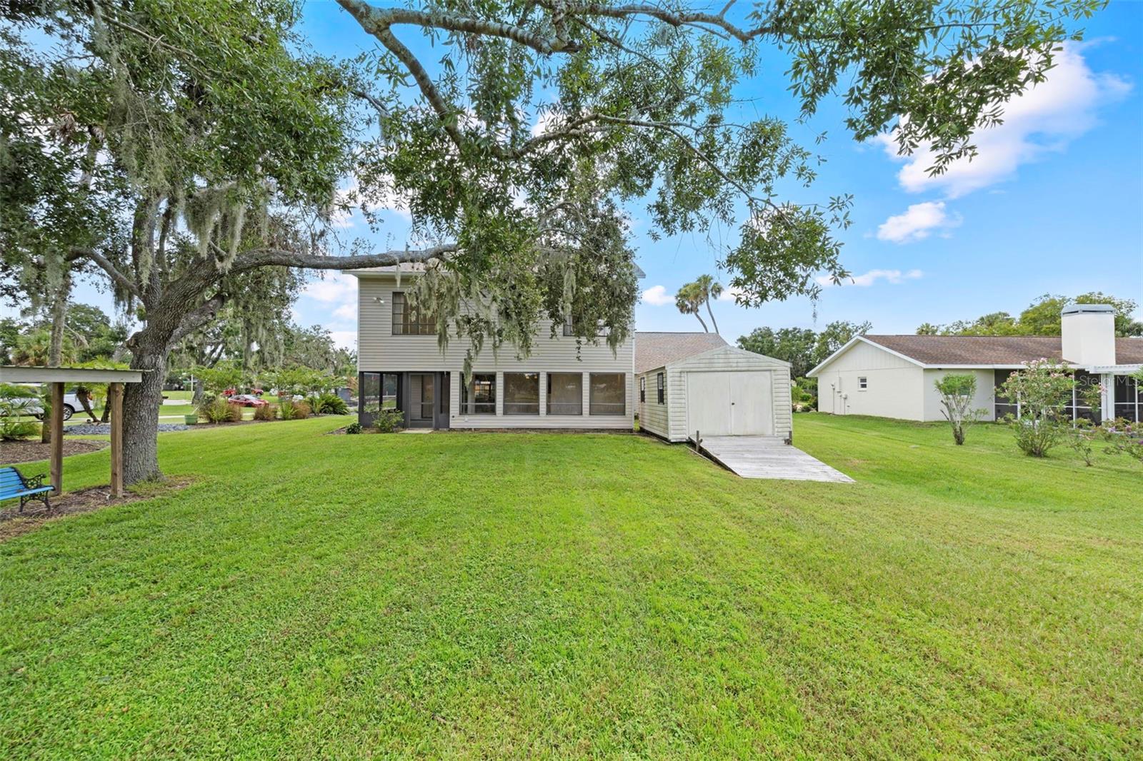 Image 37 of 56 For 8006 Oak Drive