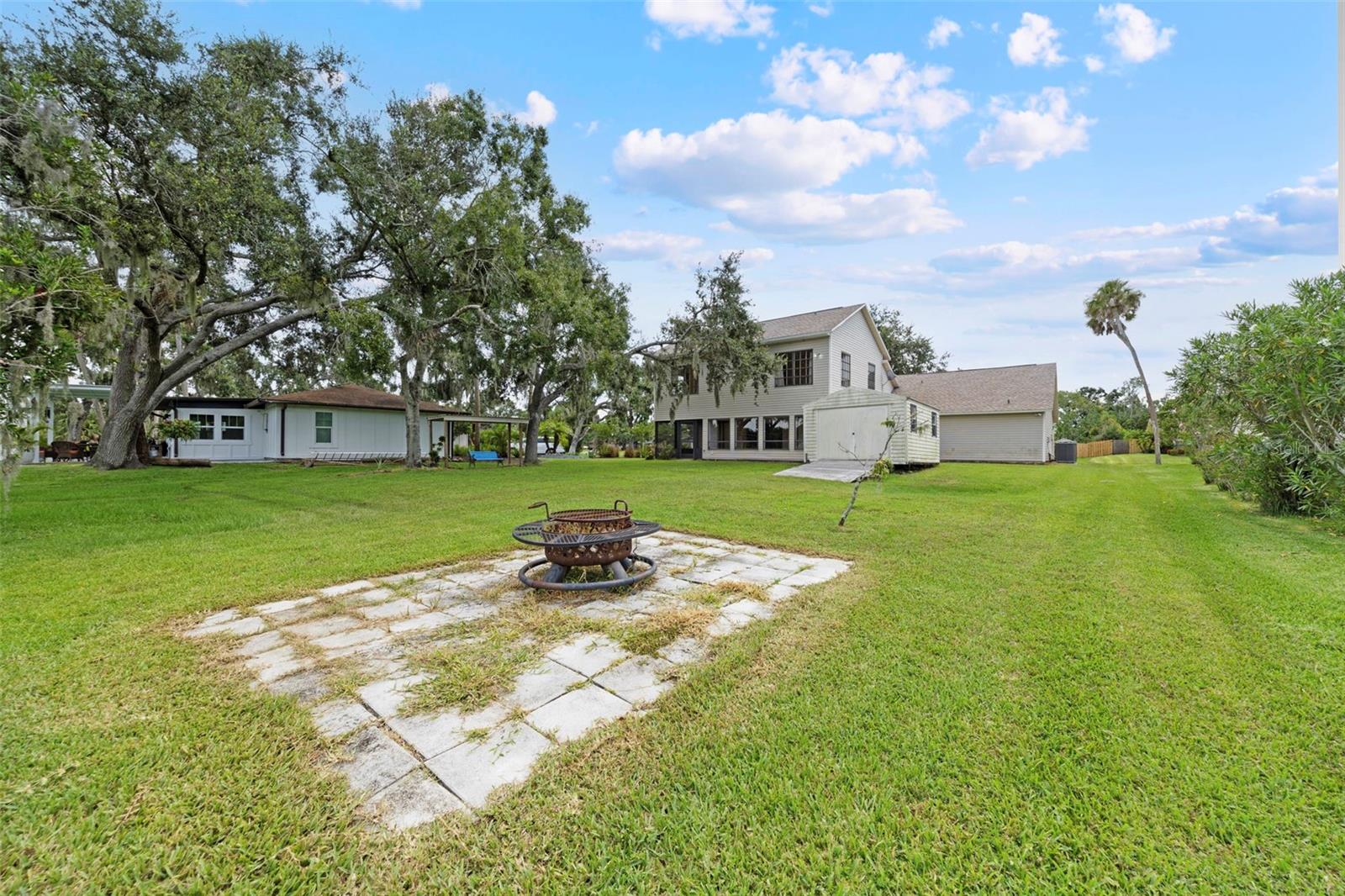 Image 40 of 56 For 8006 Oak Drive