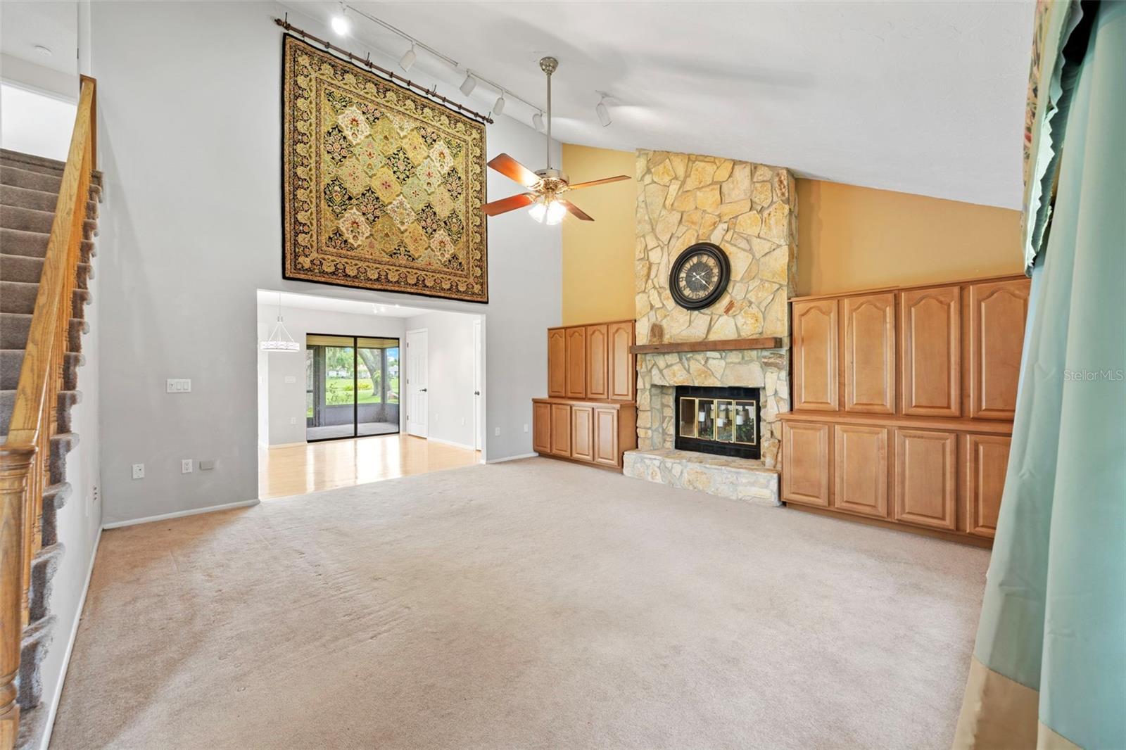 Image 6 of 56 For 8006 Oak Drive