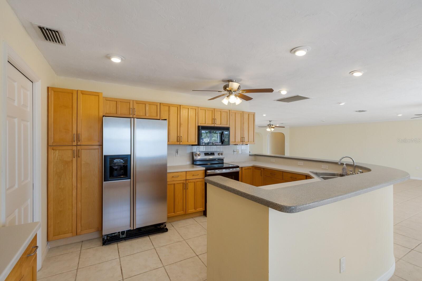Image 17 of 49 For 811 Arlington Road