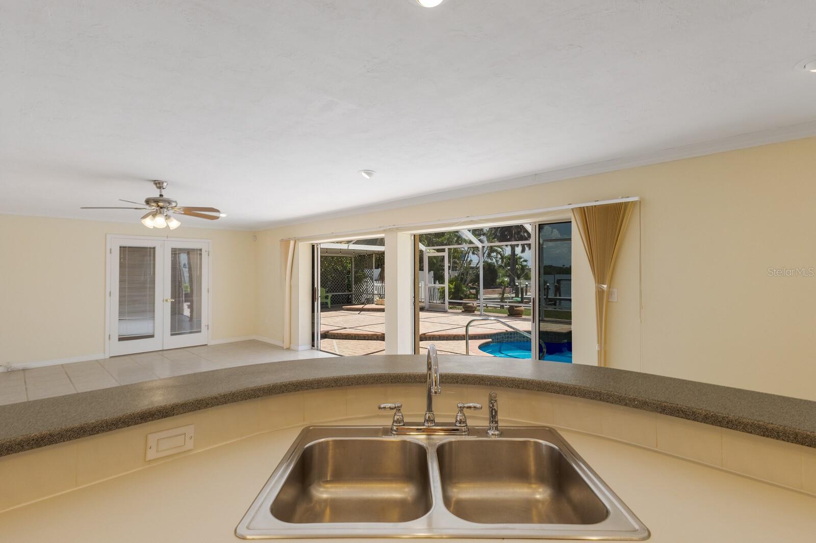 Image 20 of 49 For 811 Arlington Road