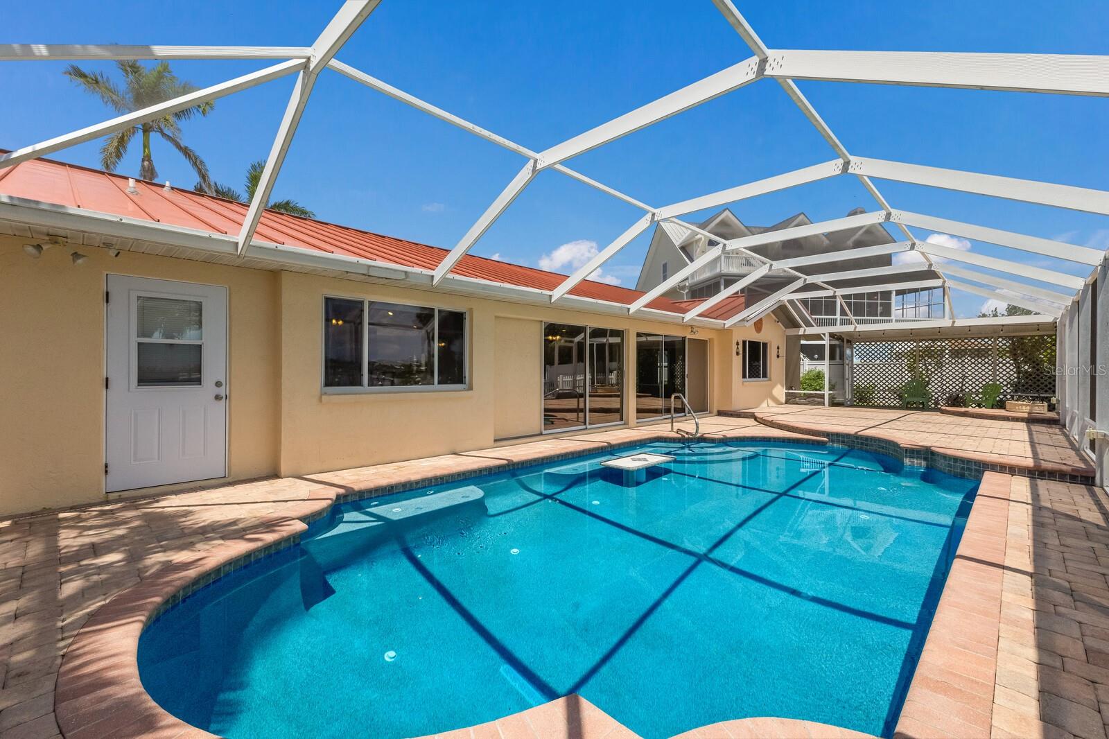 Image 37 of 49 For 811 Arlington Road