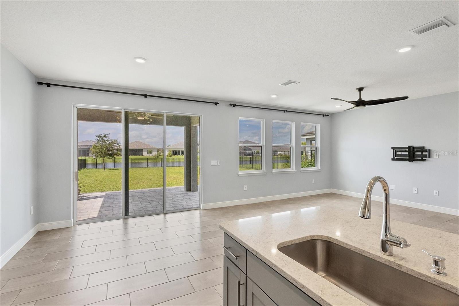 Image 10 of 62 For 17828 Gulf Ranch Place
