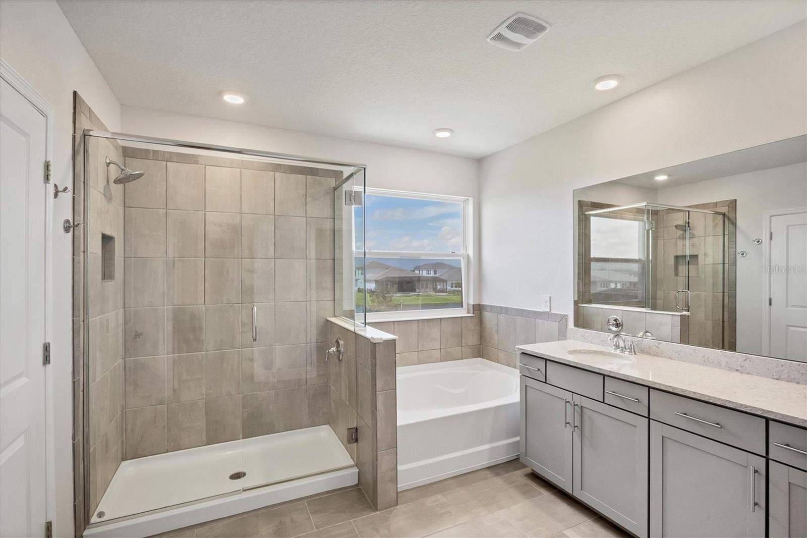 Image 21 of 62 For 17828 Gulf Ranch Place
