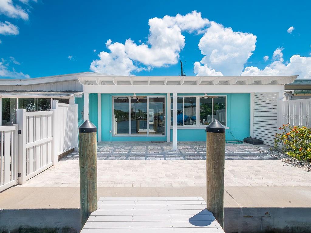 Image 3 of 73 For 18 Seaside Court
