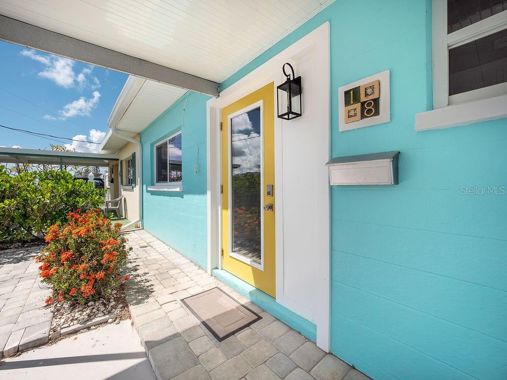 Image 6 of 73 For 18 Seaside Court
