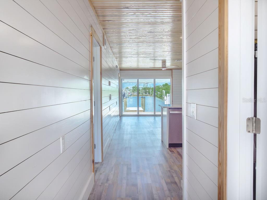 Image 9 of 73 For 18 Seaside Court