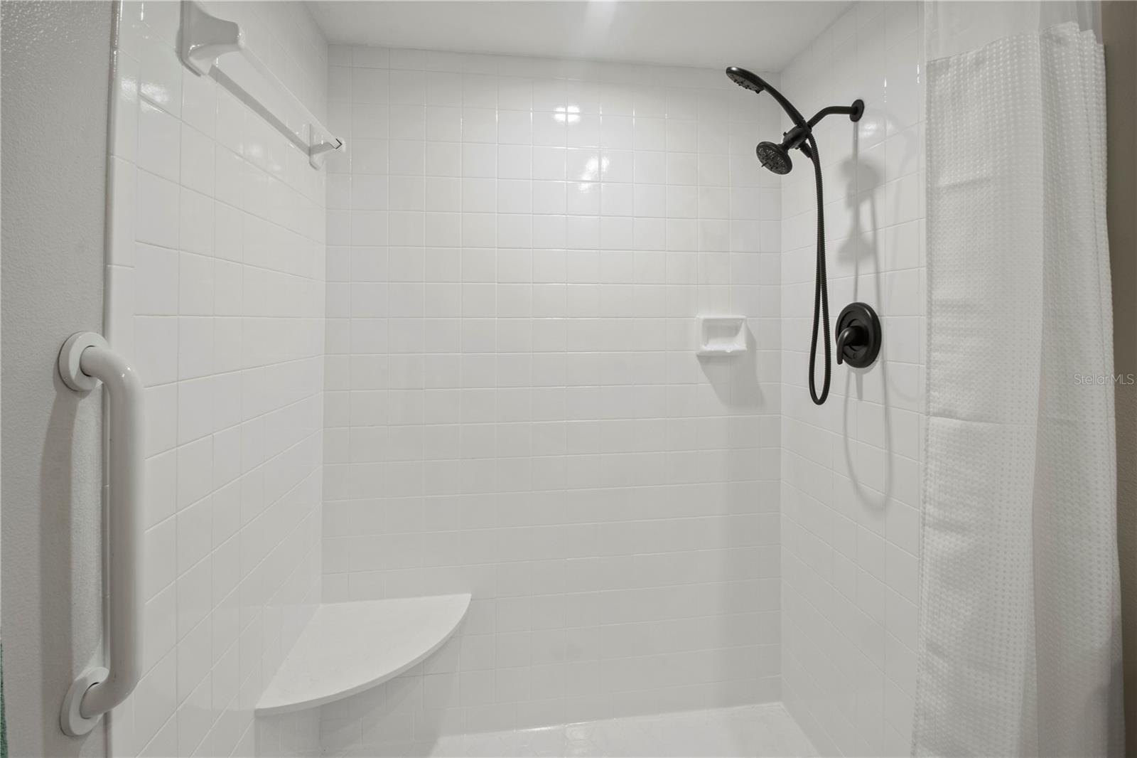 Image 24 of 56 For 6135 Heritage Lane 6135