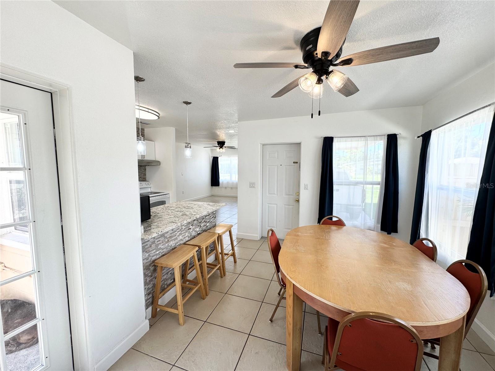 Image 16 of 35 For 514 24th Avenue W