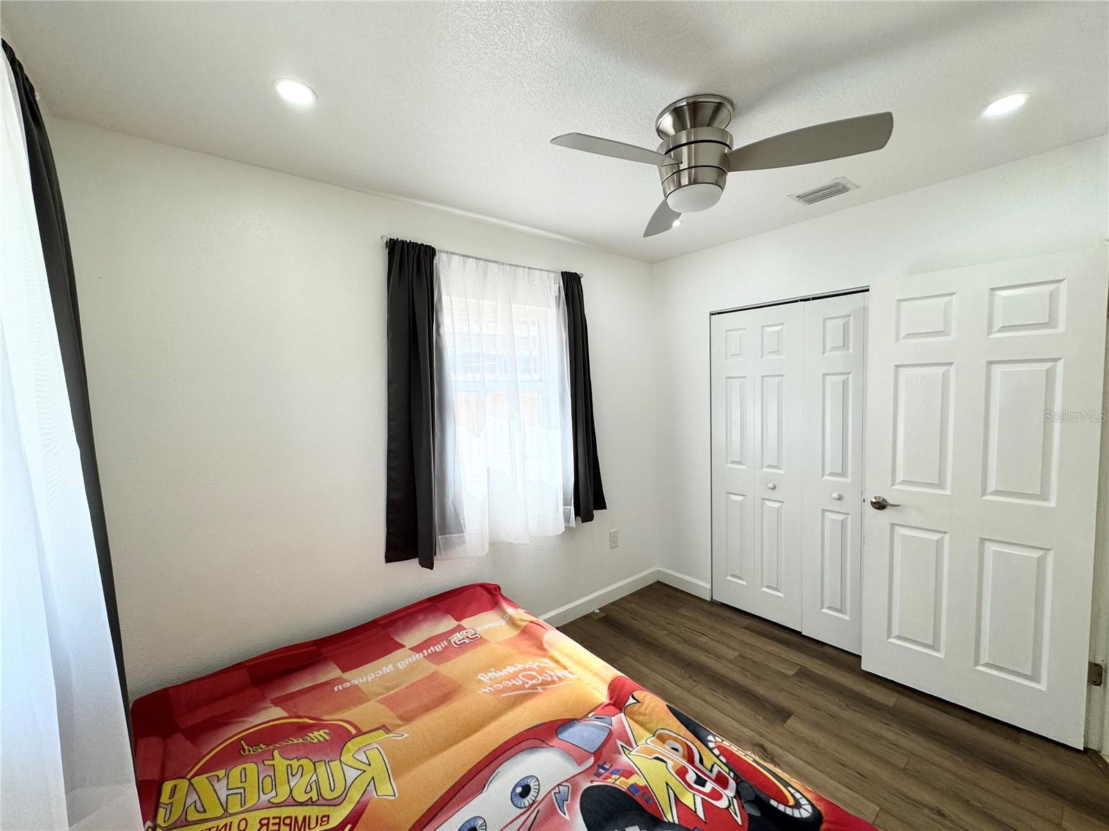 Image 24 of 35 For 514 24th Avenue W