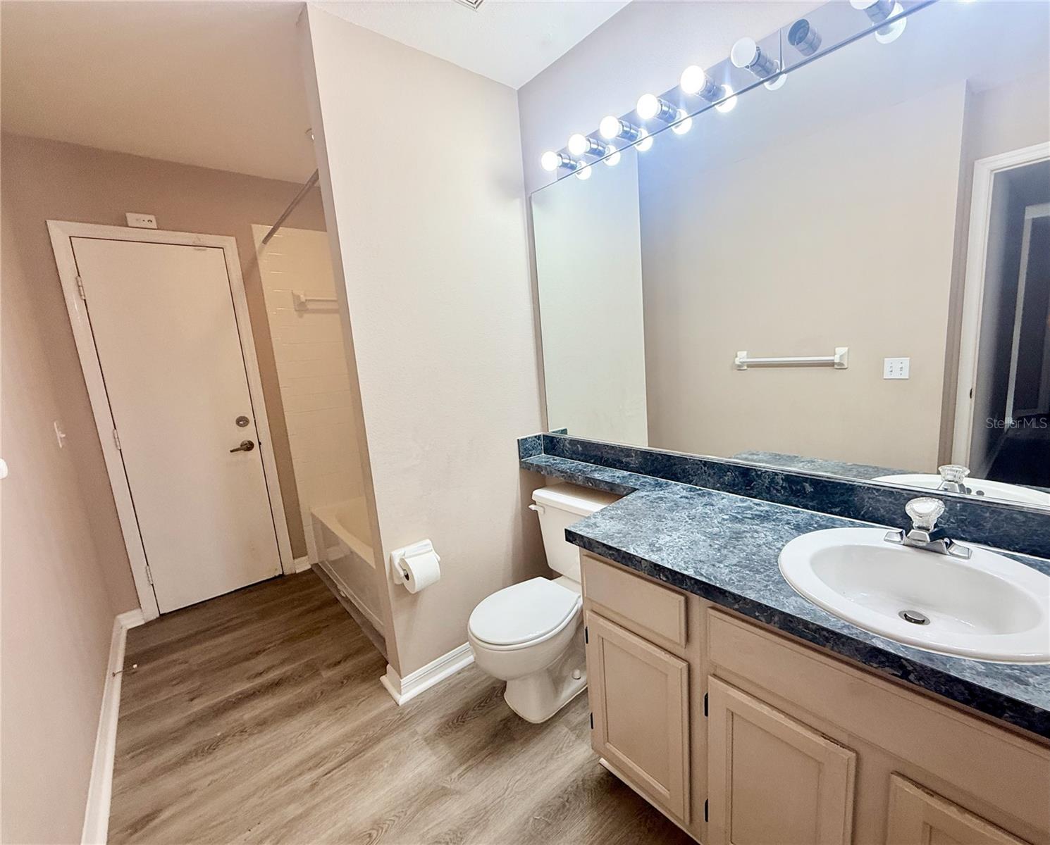 Image 13 of 53 For 1203 50th Street E