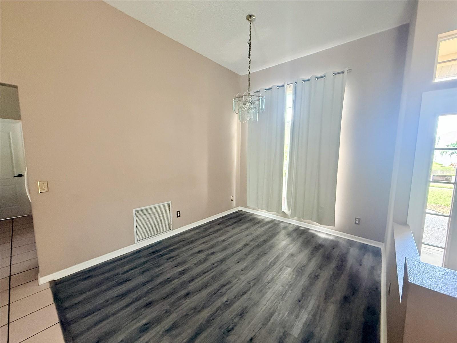 Image 22 of 53 For 1203 50th Street E